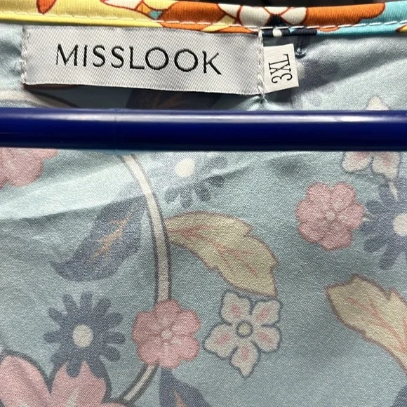 Lightweight Summer Dress - Picture 2 of 3